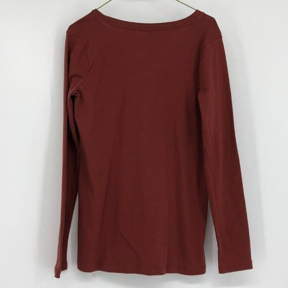 NWT Zeanna Outfitters All Seasons V neck long sleeve tee brick red M - Picture 2 of 13